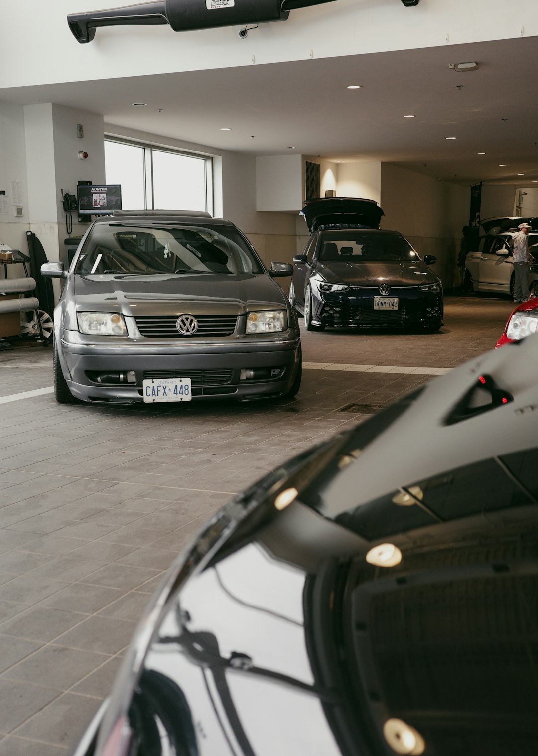 Car Glass Replacement Near Me: Safelite vs Glass America for Local Car Glass Replacement